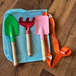 Beach mesh shovel toy 3 pieces